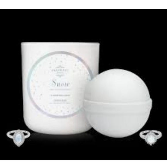 Fragrant Jewels "Moonstone" Ring - Picture 6 of 6